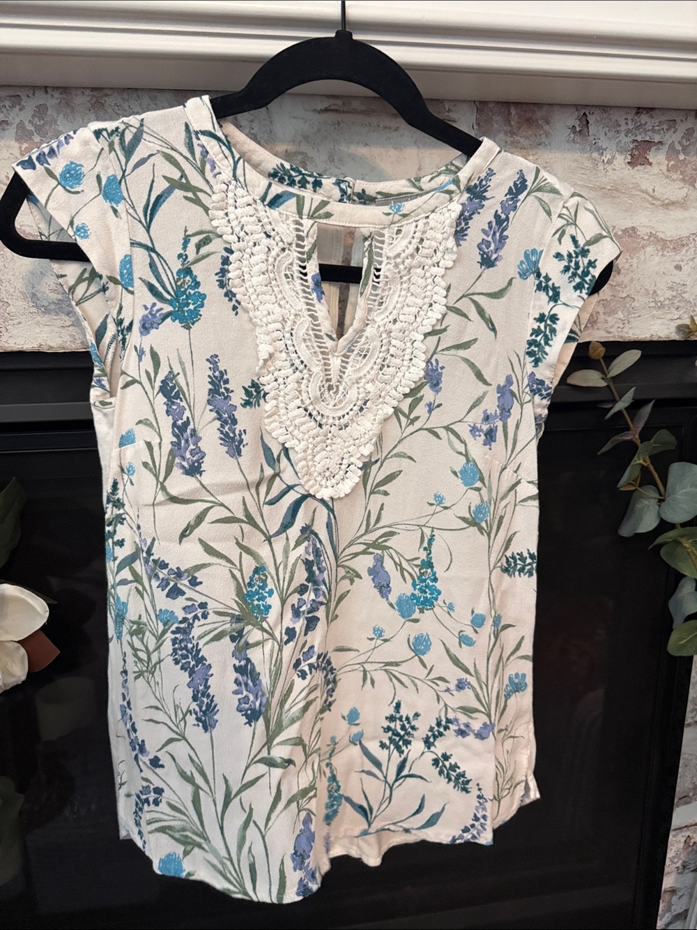 Daniel Rainn Cream Floral Tunic with Lace Yoke - Blue & Green Print